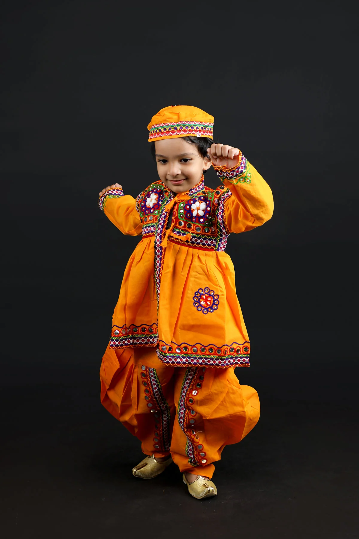 Gujarat Indian State Fancy Dress Costume for Boys and Men - Image 11