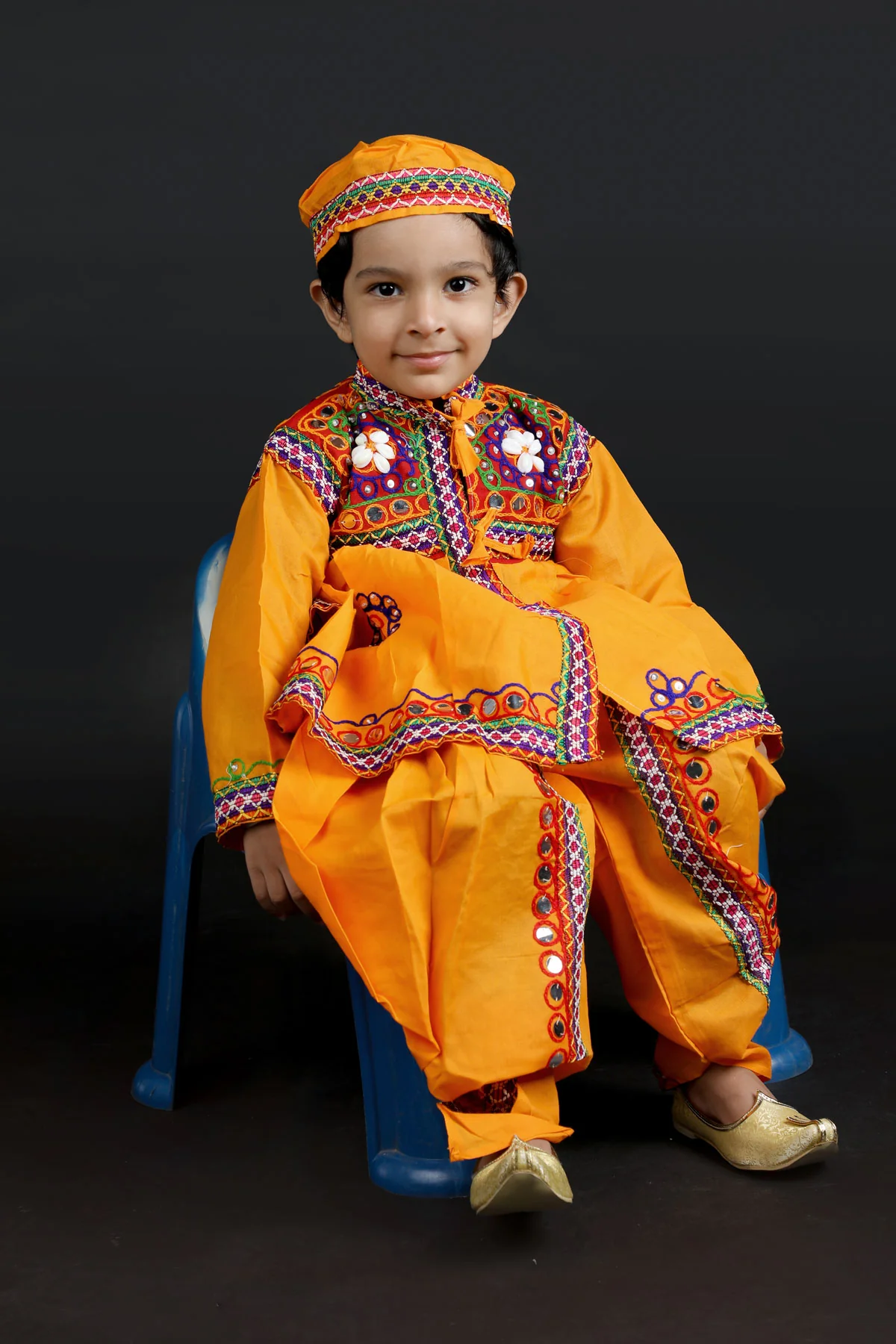 Gujarat Indian State Fancy Dress Costume for Boys and Men - Image 6